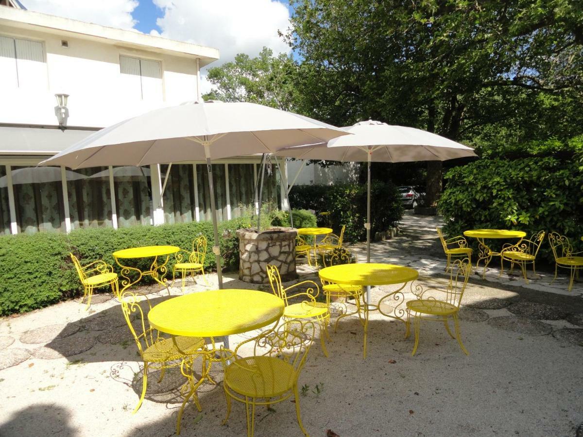 Hotel De L'Ile Avignon Exteriör bild